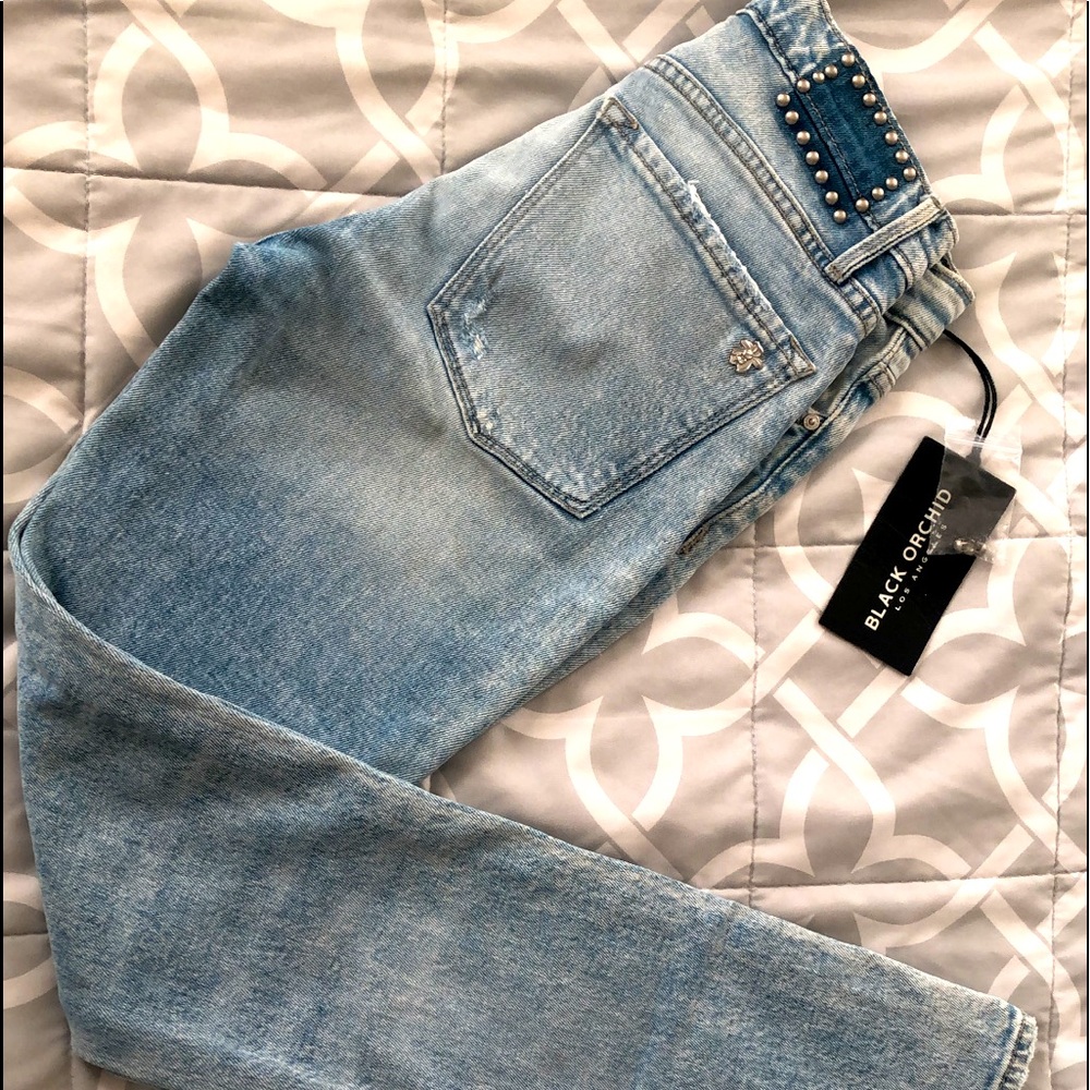 Black Orchid Pearl Sz 24